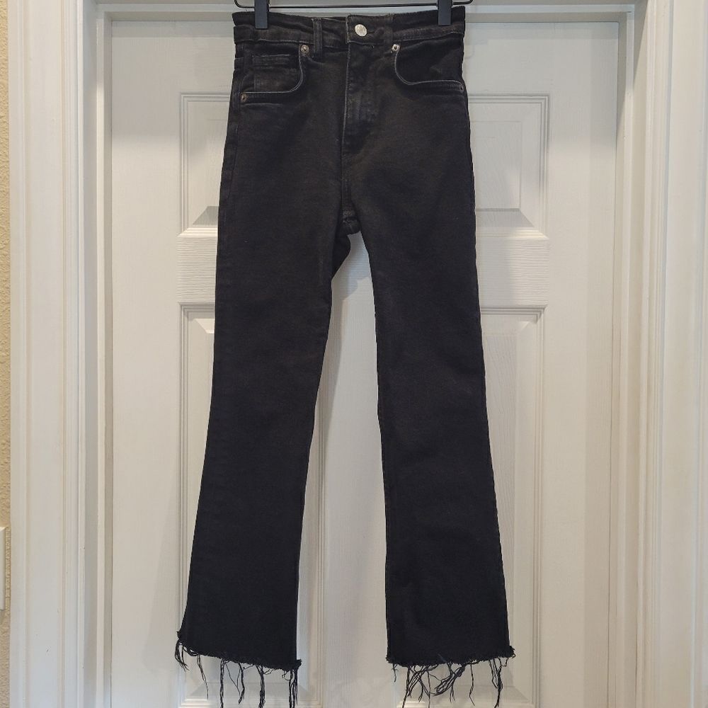 Zara high rise, cropped, frayed jeans, size 2